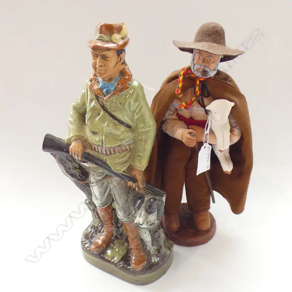 ITALIAN HAND PAINTED HUNTER WITH DOG (H280MM) + CLAY FARMER IN FELT CLOTHING WITH SHEEP Image 1++