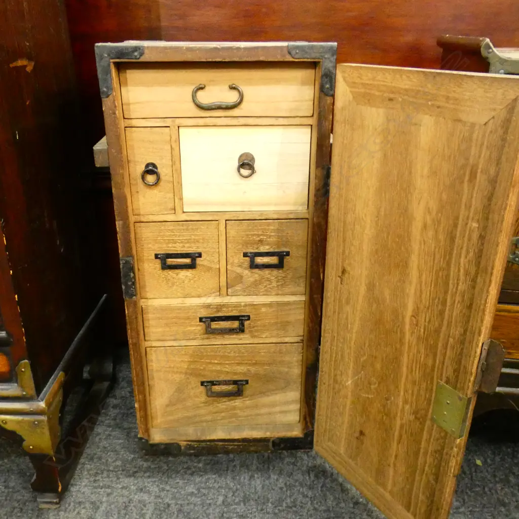 C1900 JAPANESE STORAGE CHEST 1 DOOR ENCLOSING 7 DRAWERS 285x 255x 550mm. Image 1++