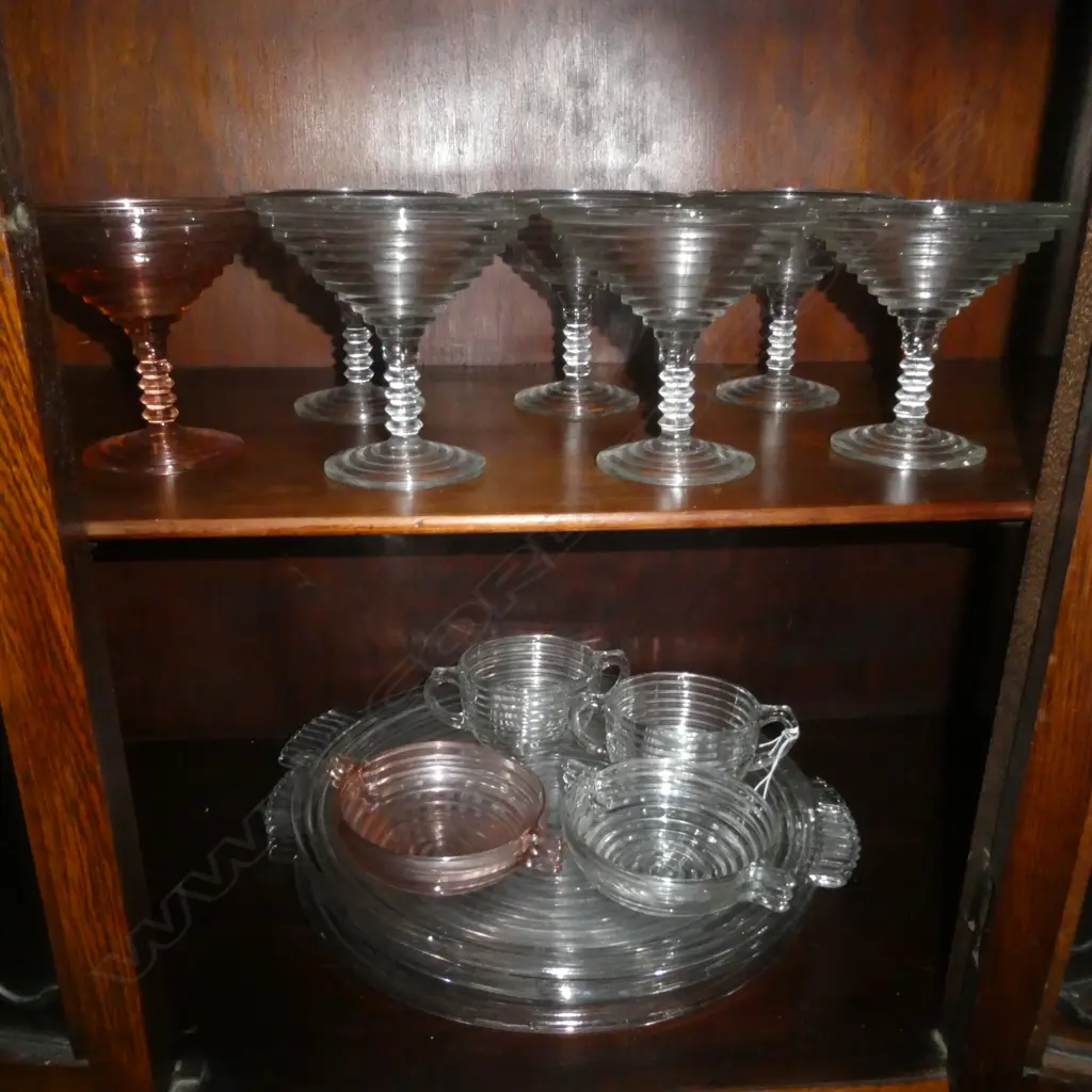 BOX LOT OF MANHATTAN PRESSED GLASS INCLUDES PARFAIT GLASSES 3 TRAYS ONE HOERDOEVRES Image 1++