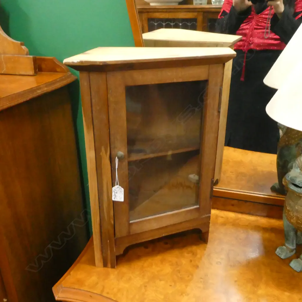COLONIAL RIMU WALL CORNER CABINET ASSYMETRICAL CANTED SIDES GLAS DOOR (SOME BORER) 480MM HIGH 380MM WIDE Image 1++