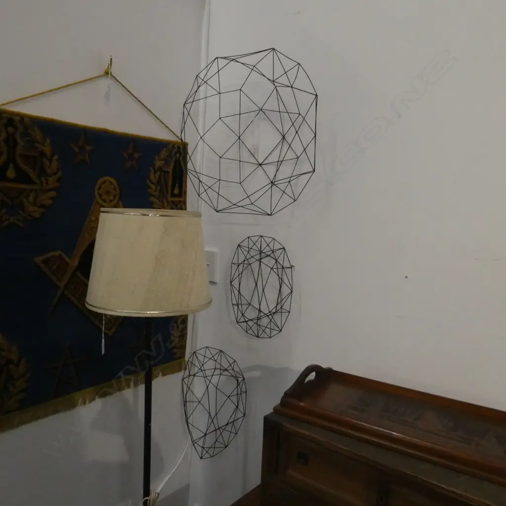 UNUSUAL WIRE LARGE FRUIT BOWL 560MM ACROSS AND 2 MATCHING SMALLER  Image 1++