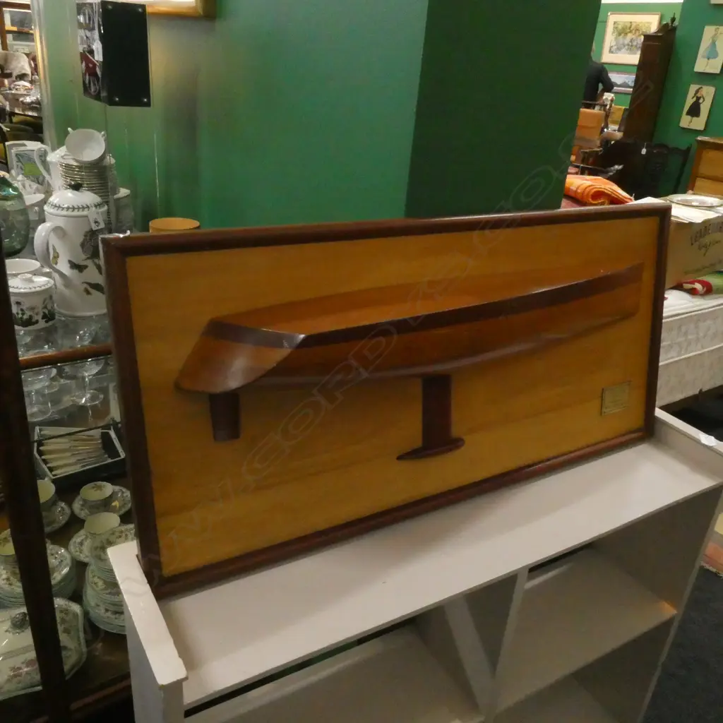 WOODEN HALF HULL MODEL 'OTTO' 420x920mm Image 1++