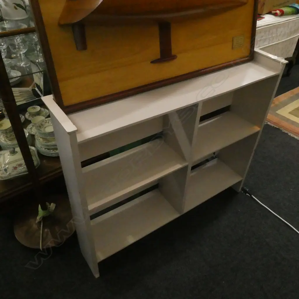 WHITE PAINTED WOODEN SHELVES 980x220x820mm Image 1++