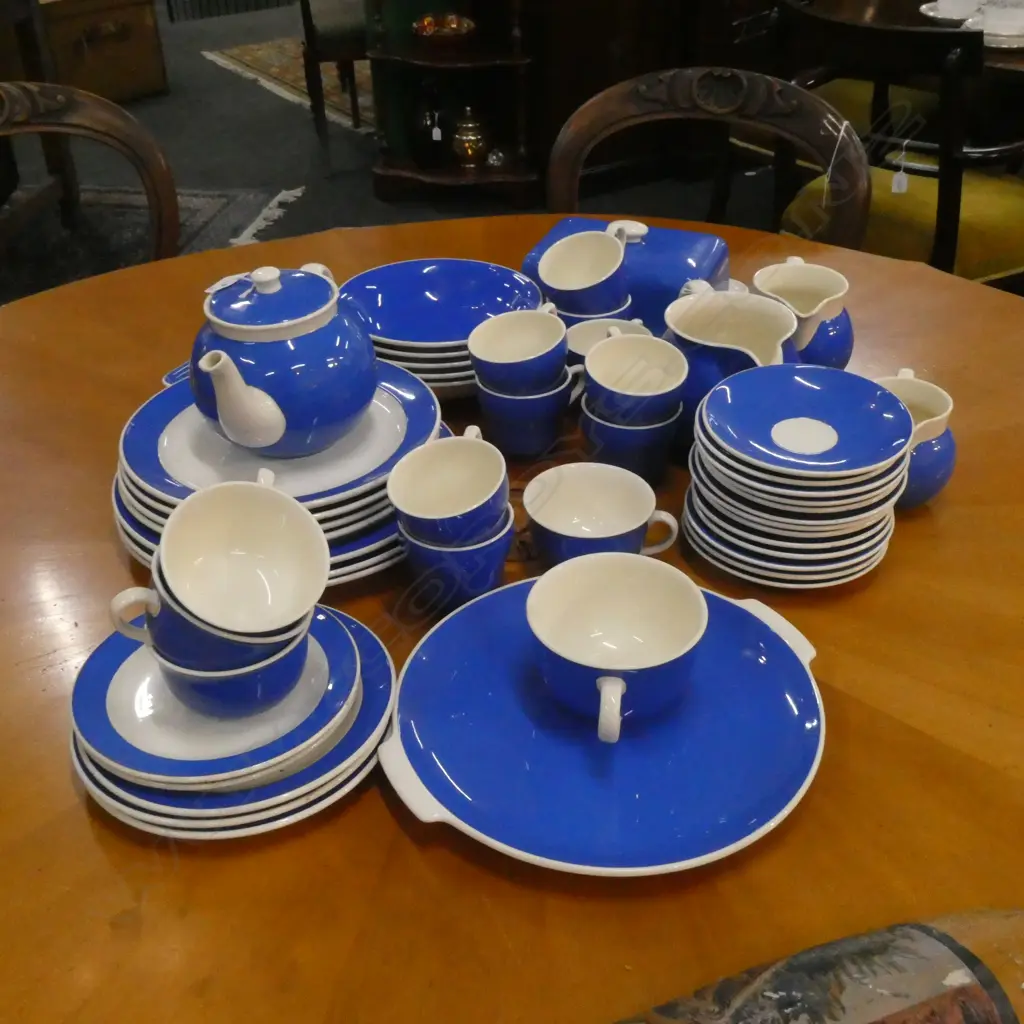 LARGE VILLEROY & BOCH 'ZURICH' FRENCH DINNER SERVICE Image 1++