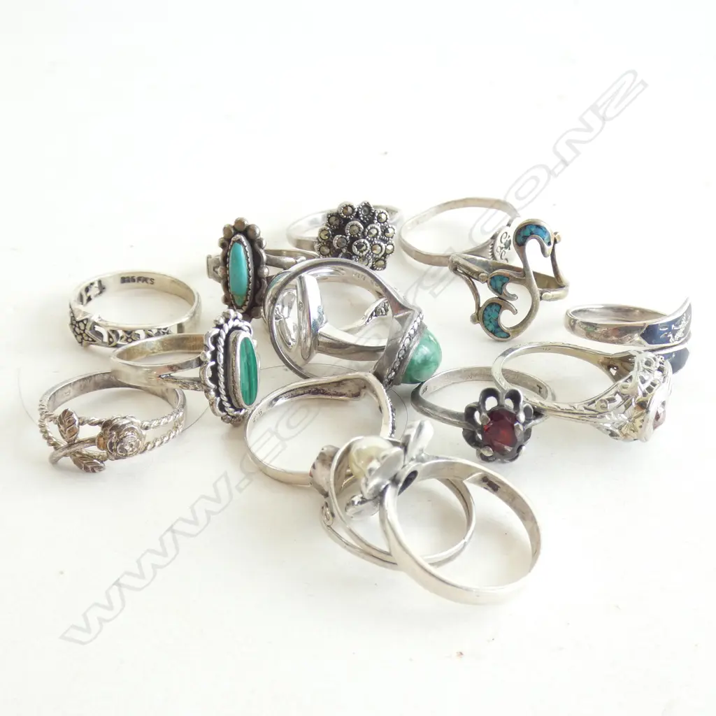 16 SMALL STG RINGS 41 GRAMS Image 1++