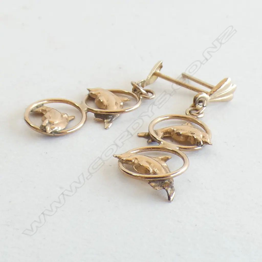 9ct GOLD DOLPHIN EARRINGS (NO BUTTERFLIES) 0.7gm Image 1++