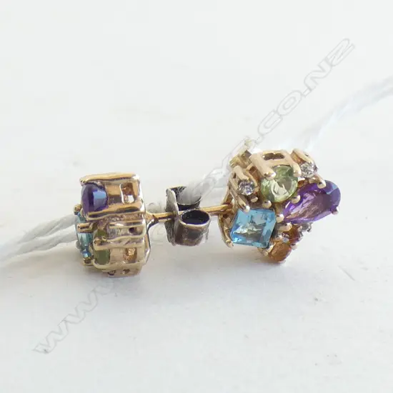 9ct GOLD, PERIDOT, AMETHYST & TOPAZ STUD EARRINGS, (ODD BUTTERFLY CLIPS)