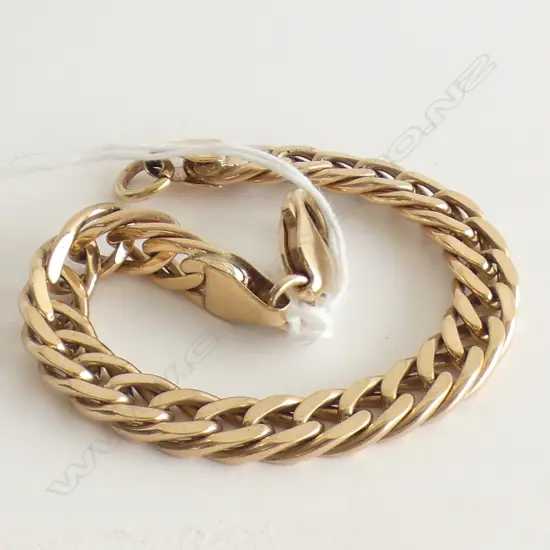 9CT YELLOW GOLD FLAT CURB LINK BRACELET 28.6gms
