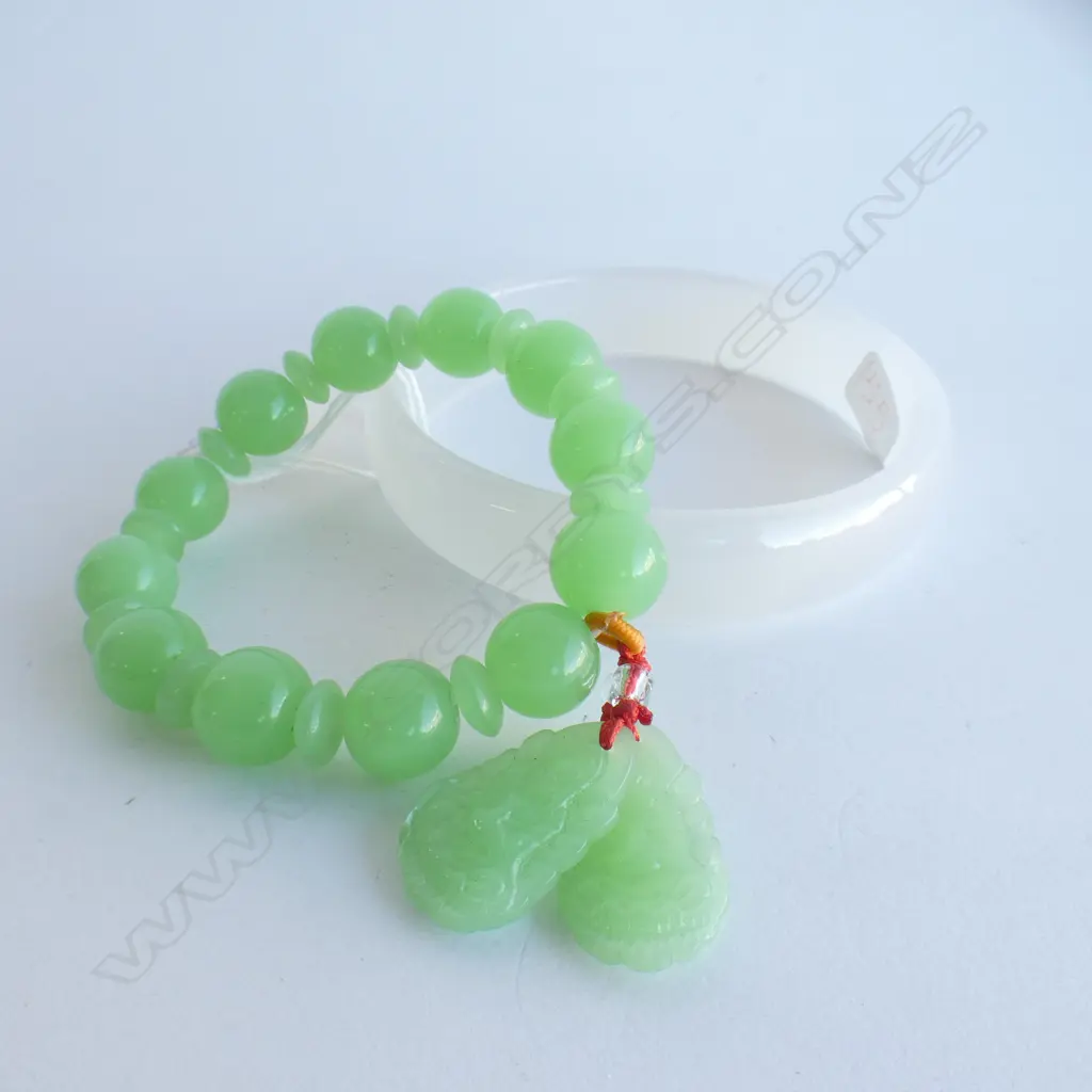 JADE (?) BANGLE & BRACELET Image 1++