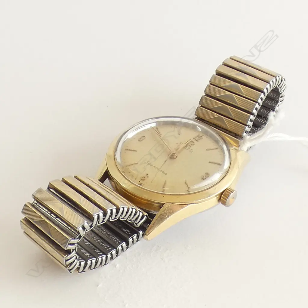 VINTAGE GENTS OMEGA GILDED WRISTWATCH. RUNNING Image 1++