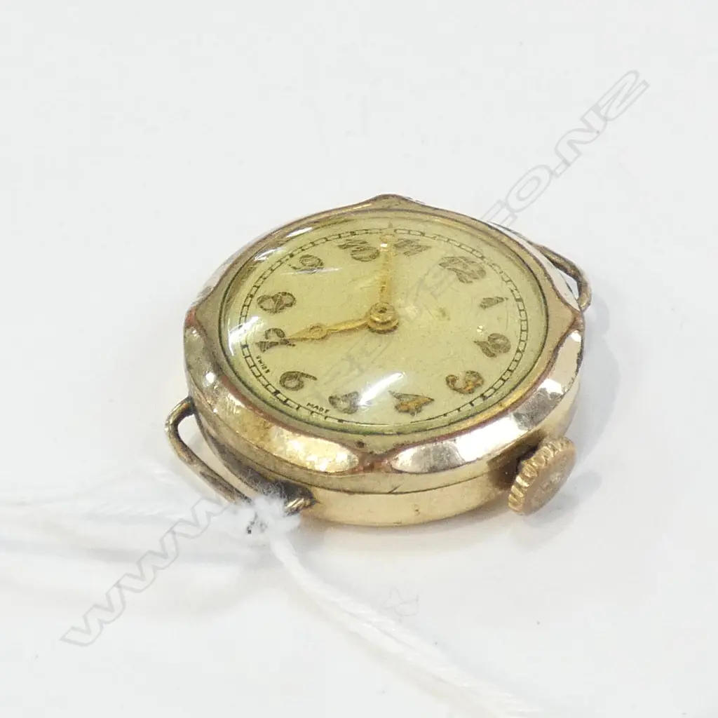 Vintage Swiss Ladies watch. Runs ok Image 1++