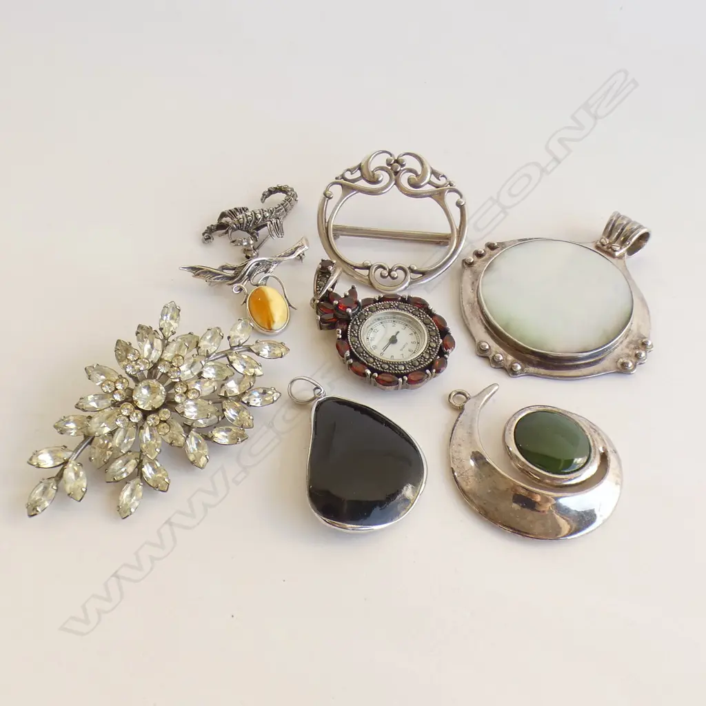 BAG ASST 925 SILVER & SILVER TONE PENDANTS & BROOCHES; INCL WATCH PENDANT ETC.. Image 1++
