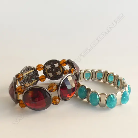 2 BRACELETS;  1 FAUX OPAL & SILVER & 1 LG AMBER GLASS BEADS - BOTH STRETCH BANDS 