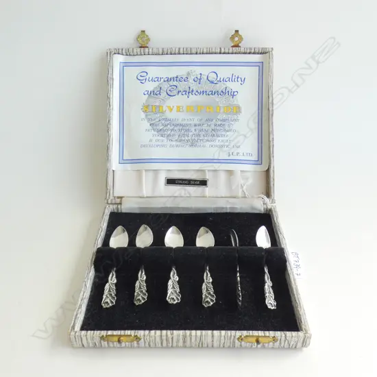 SET SIX STG SILVER SM COFFEE SPOONS - IN ORIGINAL BOX C1960'S 28.5GMS