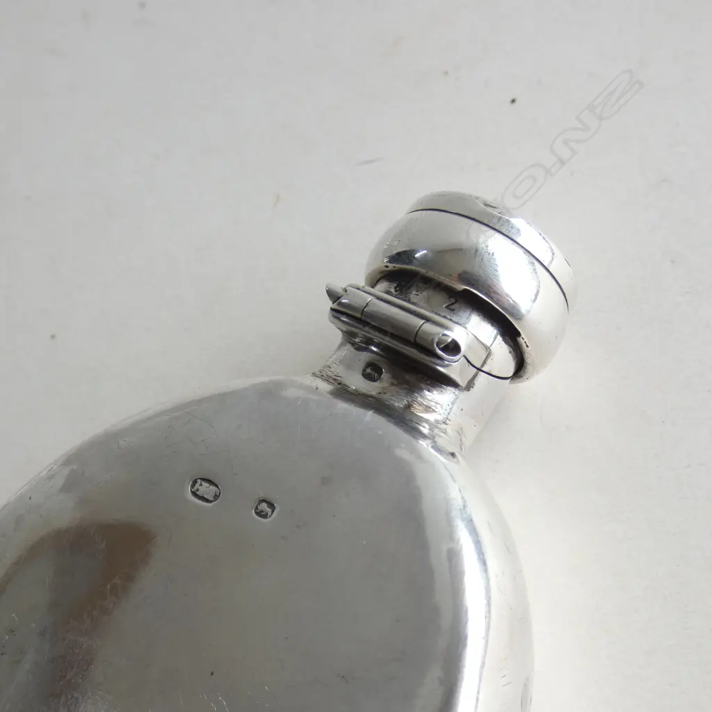 STG SILVER HIP FLASK H 110MM LONDON 1891  75GMS Image 1++