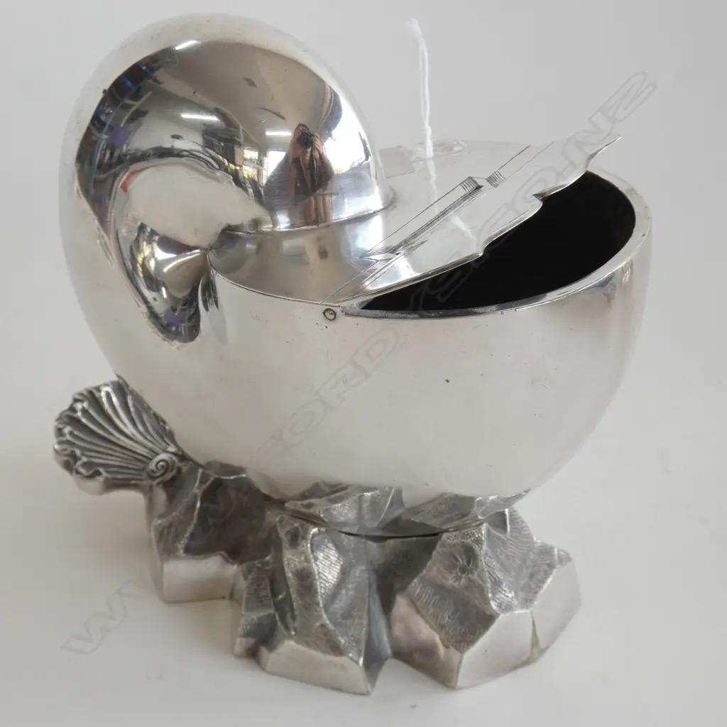 VICTORIAN SILVER PLATED NAUTILUS SHELL SPOON WARMER C1868 L 170MM Image 1++