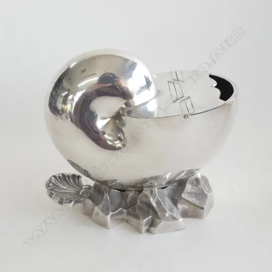 VICTORIAN SILVER PLATED NAUTILUS SHELL SPOON WARMER C1868 L 170MM