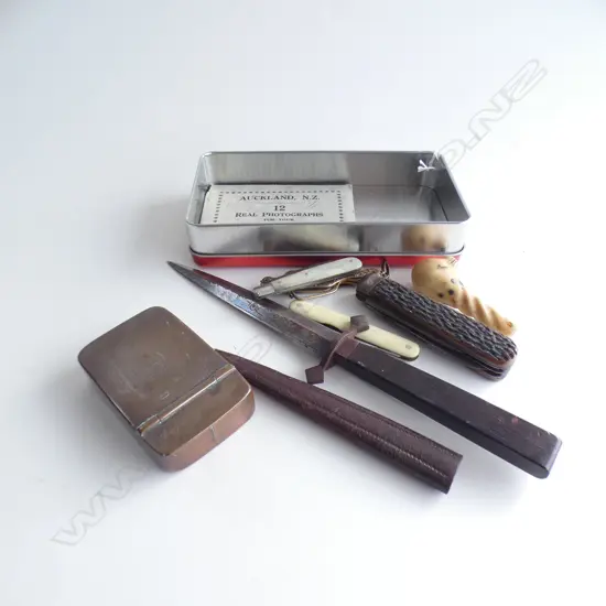 TRAY ASST. ITEMS; 3 POCKET KNIVES, FOLDING SPECTACLES, ENGRAVED SNUFF BOX, SMALL DAGGER ETC