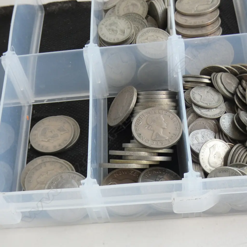 TRAY ASST. NZ VINTAGE COINS  Image 1++