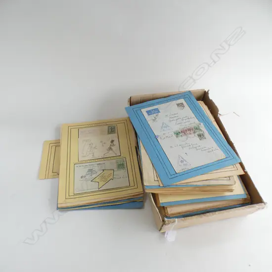 BOX VINTAGE BOOKS OF VARIOUS WORLD FIRST DAY COVERS ETC..