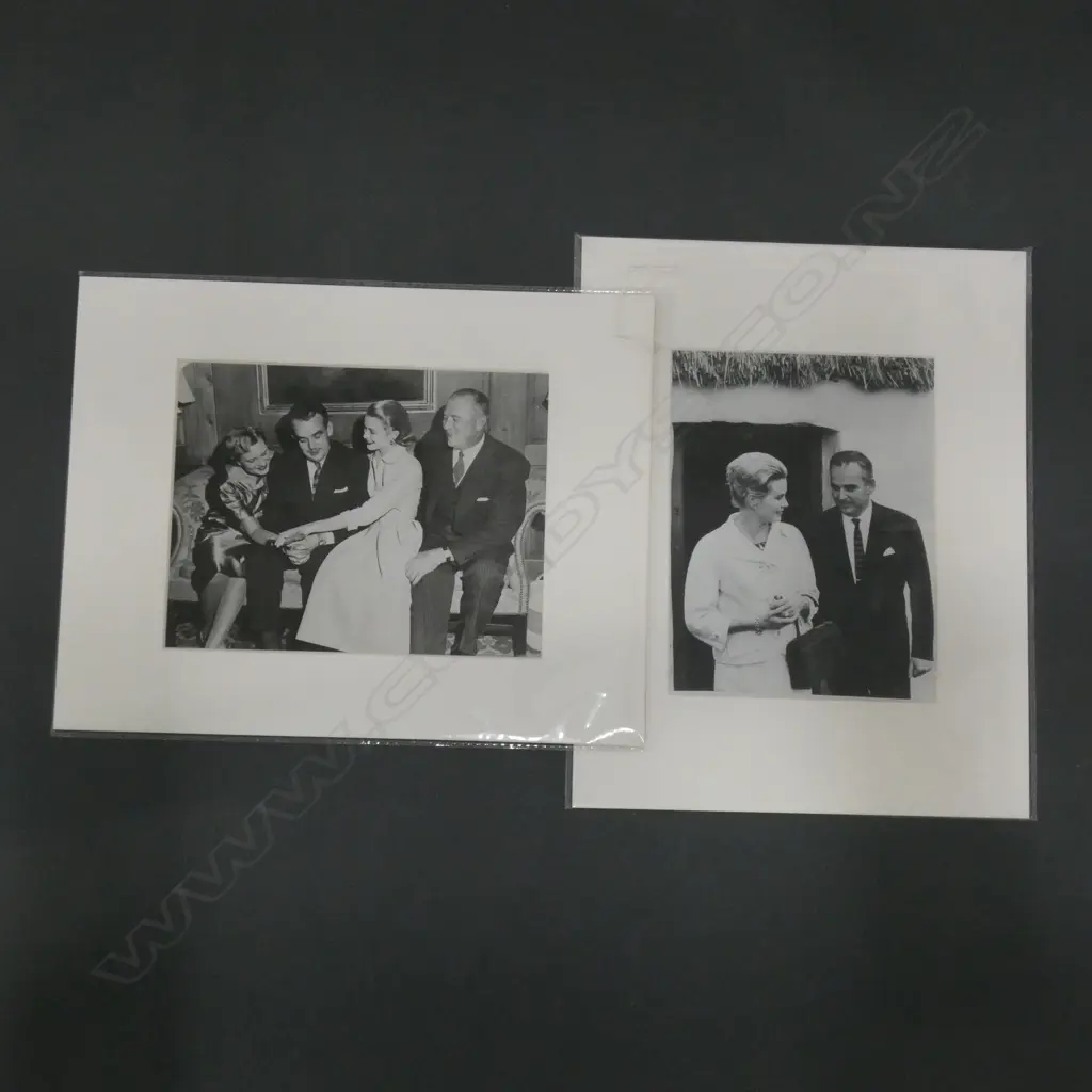 2 VINTAGE B & W PHOTOS. OF PRINCESS GRACE AND PRINCE RAINIER Image 1++