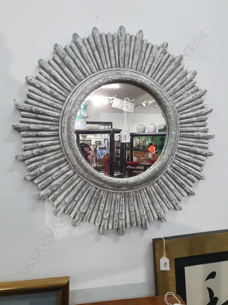 CORSO DE FIORI MOSAIC SHELL MIRROR 560mm dia Image 1++