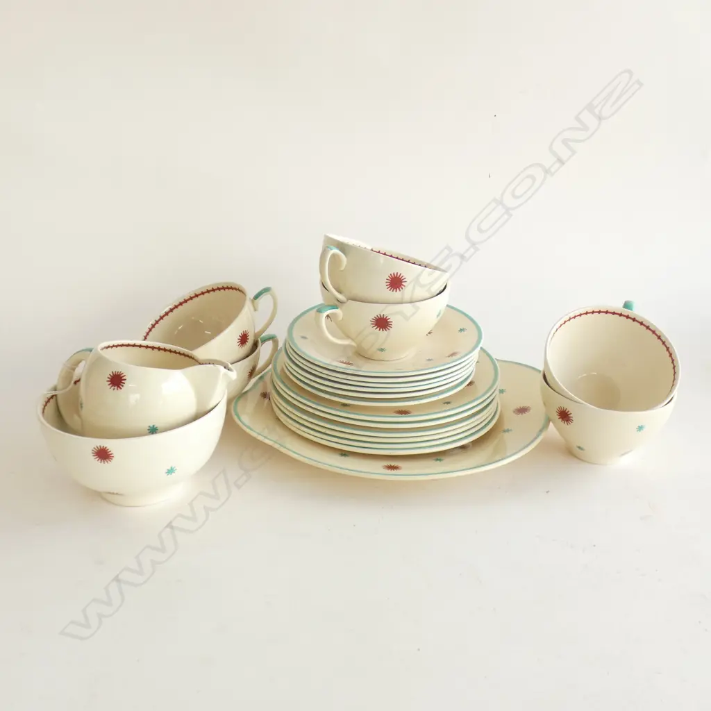 21 PCE SUSIE COOPER 'STARBURST' TEA SET; 6 C/S (1 CUP AF), PLATE, JUG, BOWL Image 1++