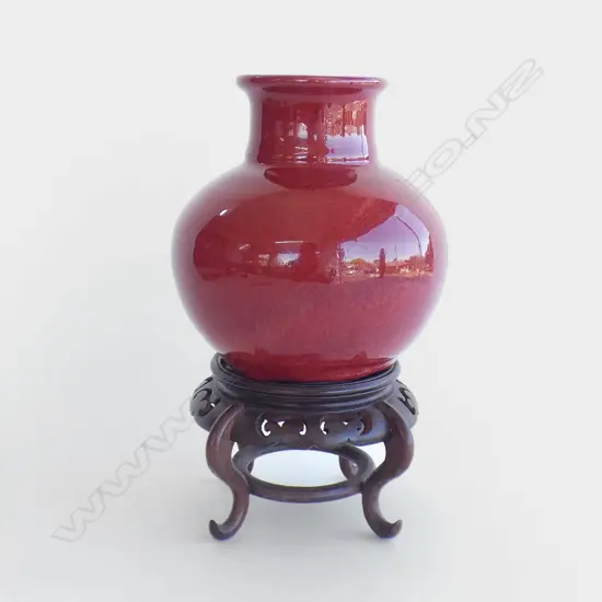 ORIENTAL STYLE SONG DE BOEUF VASE ON STAND H.255mm