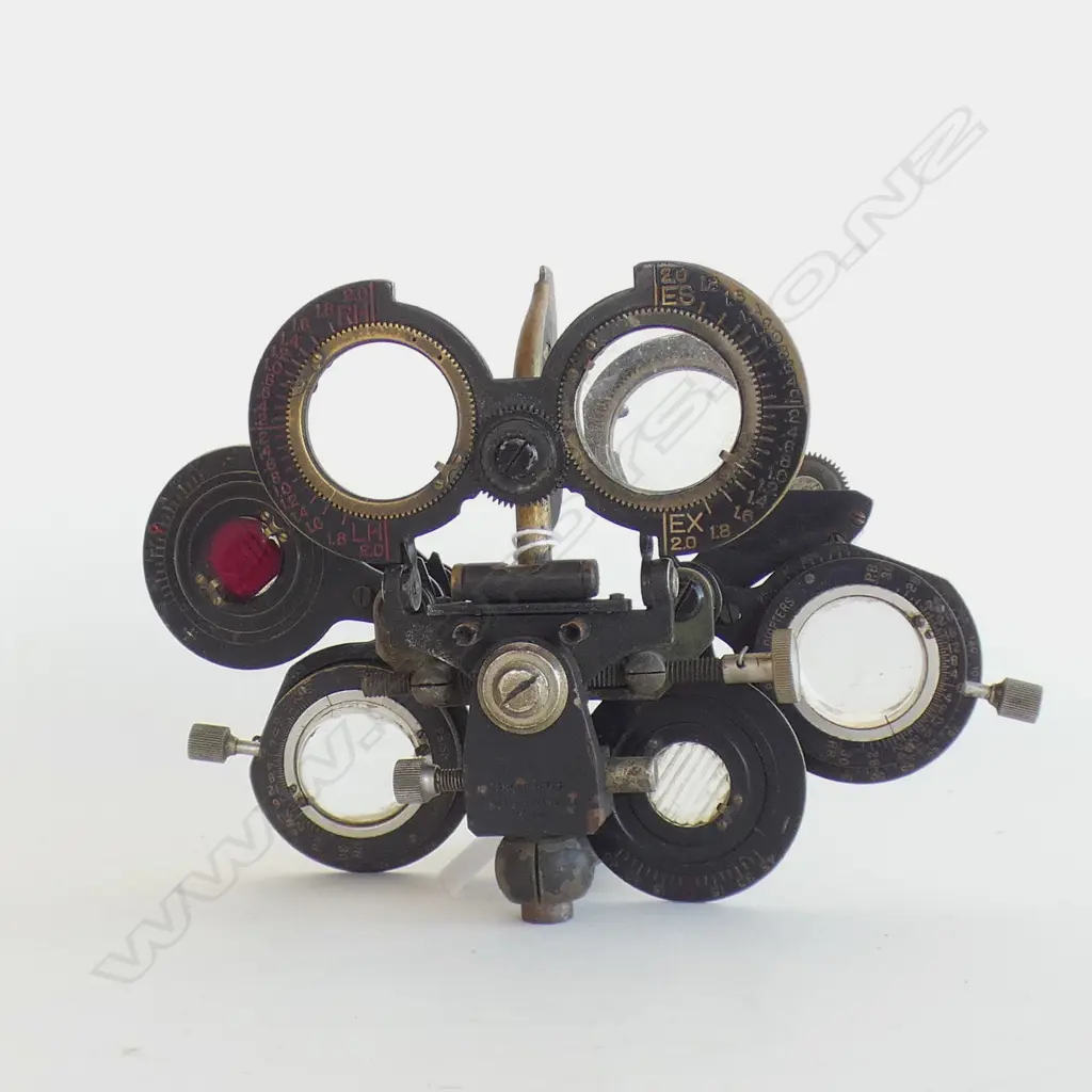 VINTAGE PHOROMETER; AMERICAN OPTICAL CO.  Image 1++