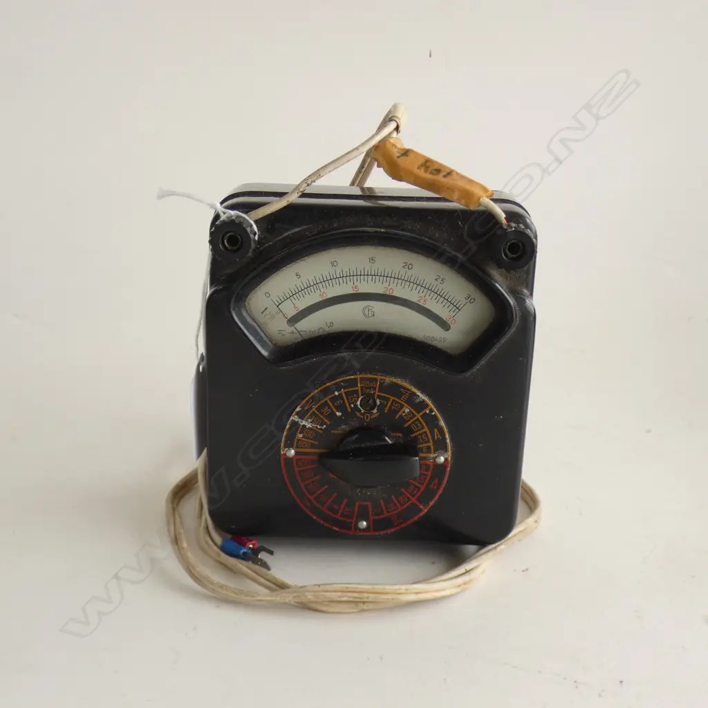 OLD BAKELITE METER  H 115MM Image 1++