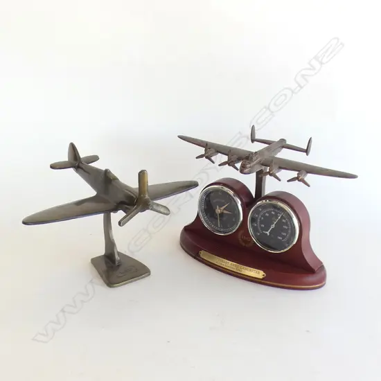 BRONZE WWII PLANE MODEL L.215mm + OTHER RESIN REPRO ORNAMENT AF