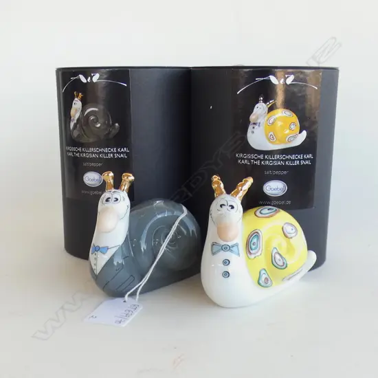 2 GOEBEL KIRGISIAN KILLER SNAIL SALT & PEPPER CONDIMENTS L.90mm