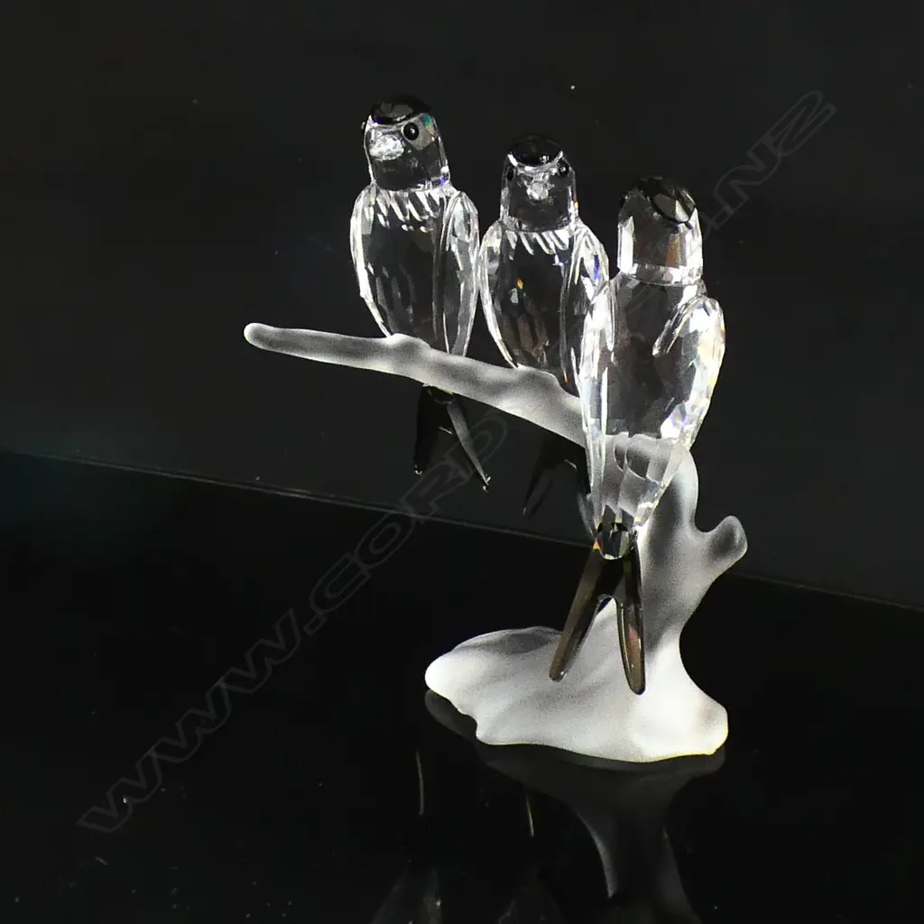 SWAROVSKI CRYSTAL 3 SWALLOWS ON A BRANCH H80MM - IN ORIGINAL BOX WITH SLEEVE Image 1++