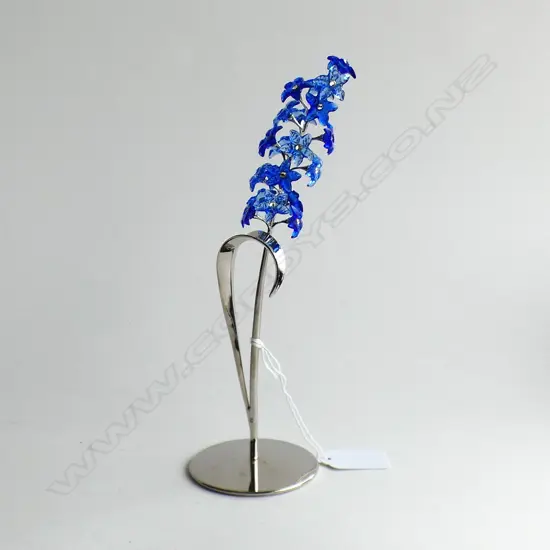 LG SWAROVSKI CRYSTAL SAPPHIRE DINDORI FLOWER WITH STAND H 215MM IN ORIGINAL BOX WITH STAND