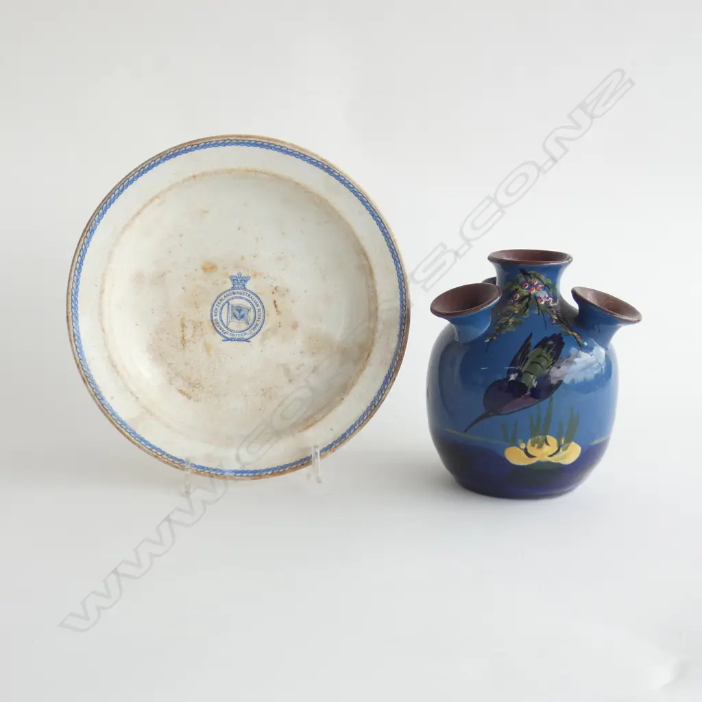 TORQUAY WARE VASE + PANAMA NZ & AUST. ROYAL MAIL CO. PLATE 200mm dia Image 1++