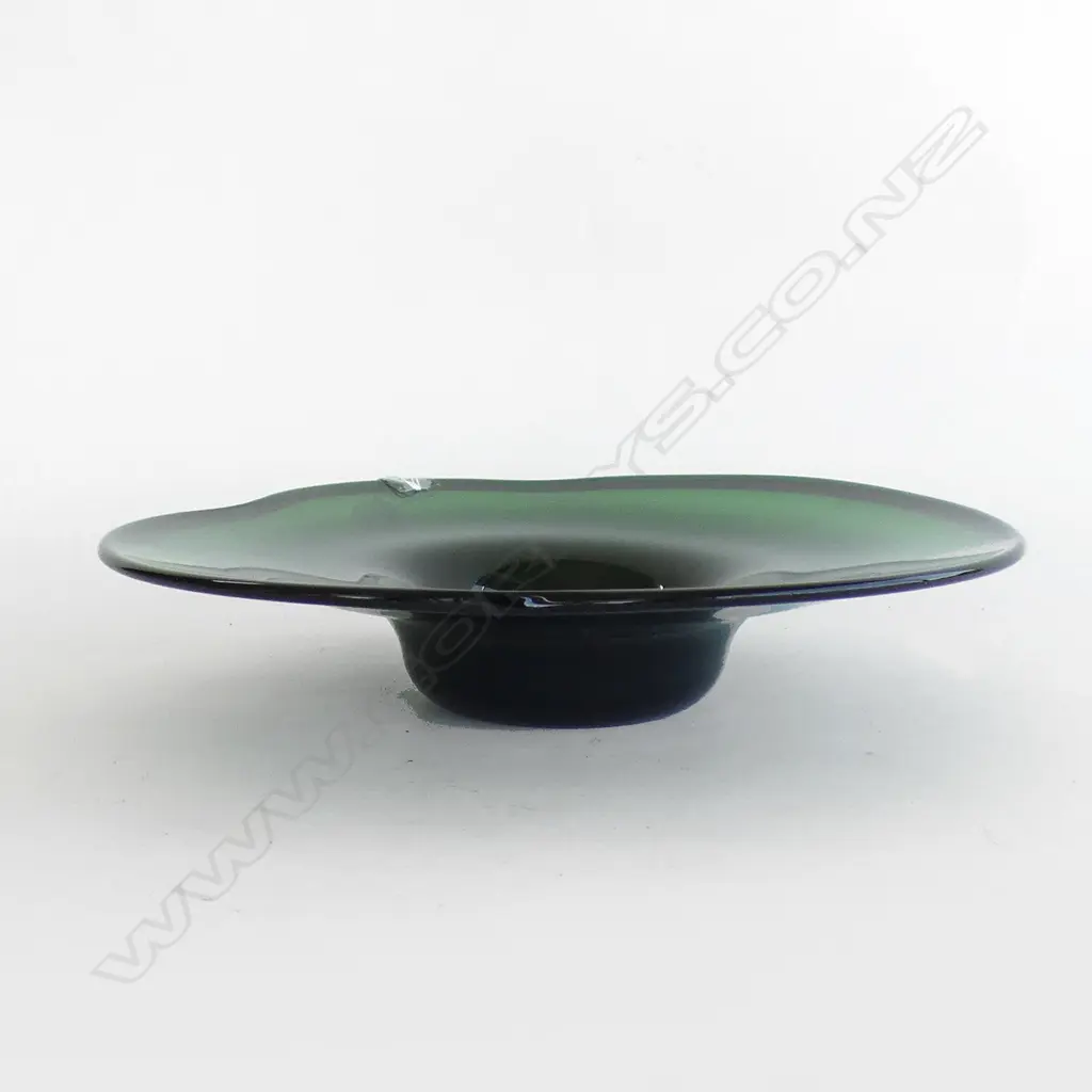 GREEN ART GLASS BOWL 350mm dia Image 1++