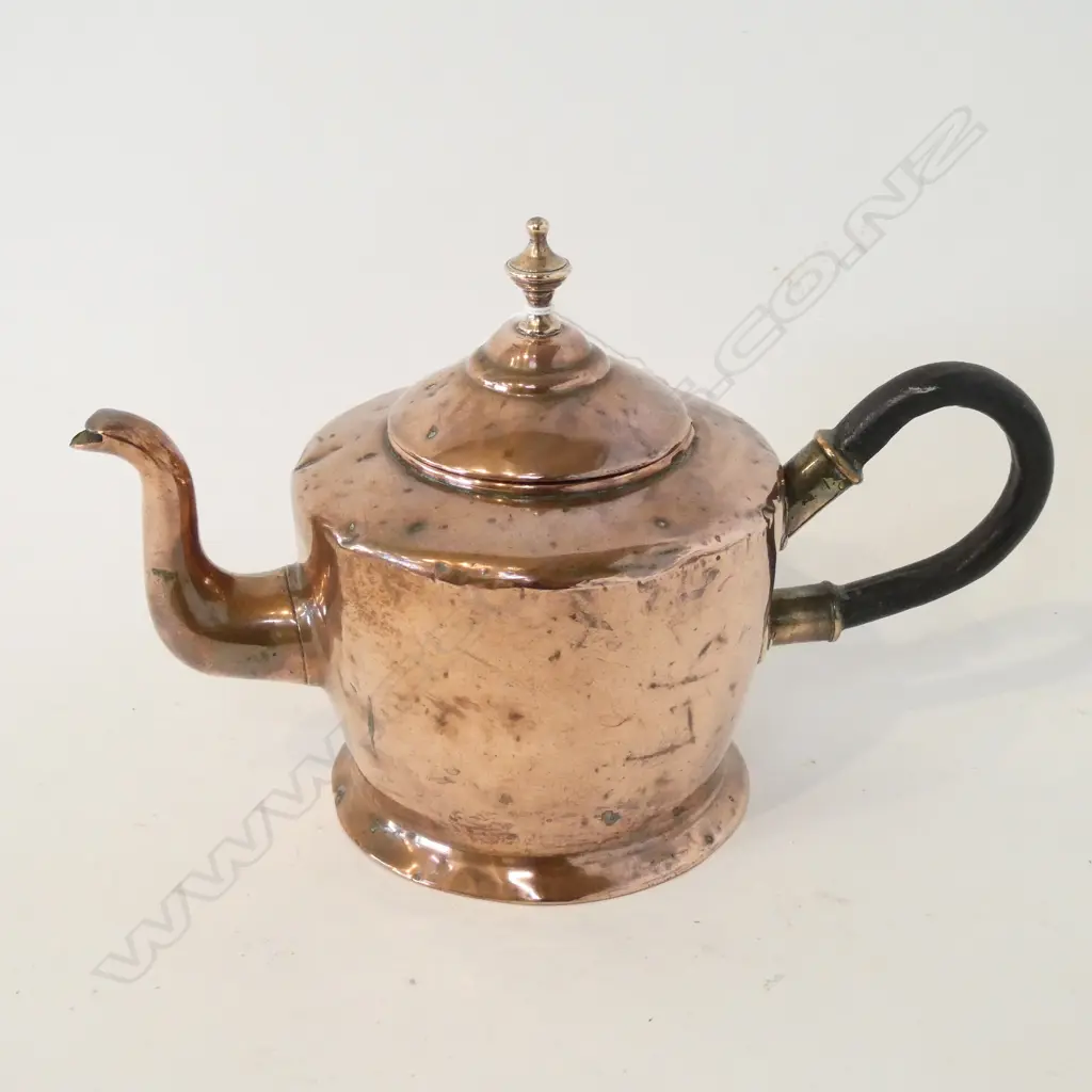 VICTORIAN COPPER KETTLE  Image 1++