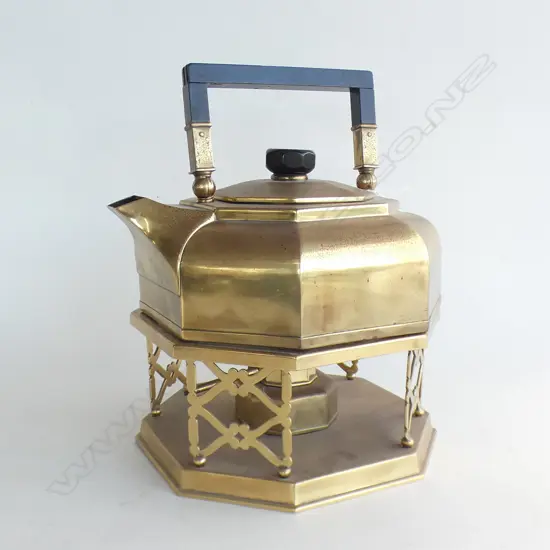 OCTAGONAL BRASS KETTLE ON STAND 230mm dia