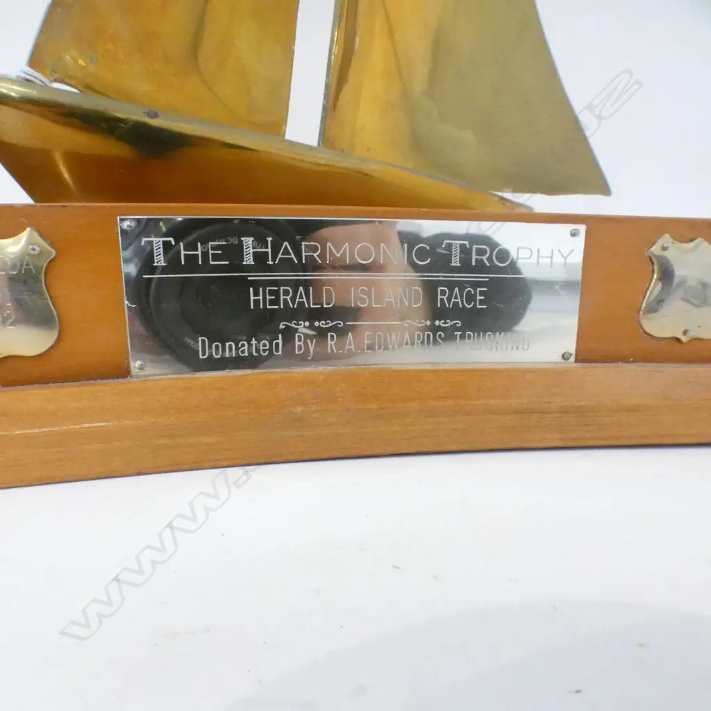 THE HARMONIC TROPHY IN BRASS ON WOODEN PLINTH BASE  H 400 MM Image 1++