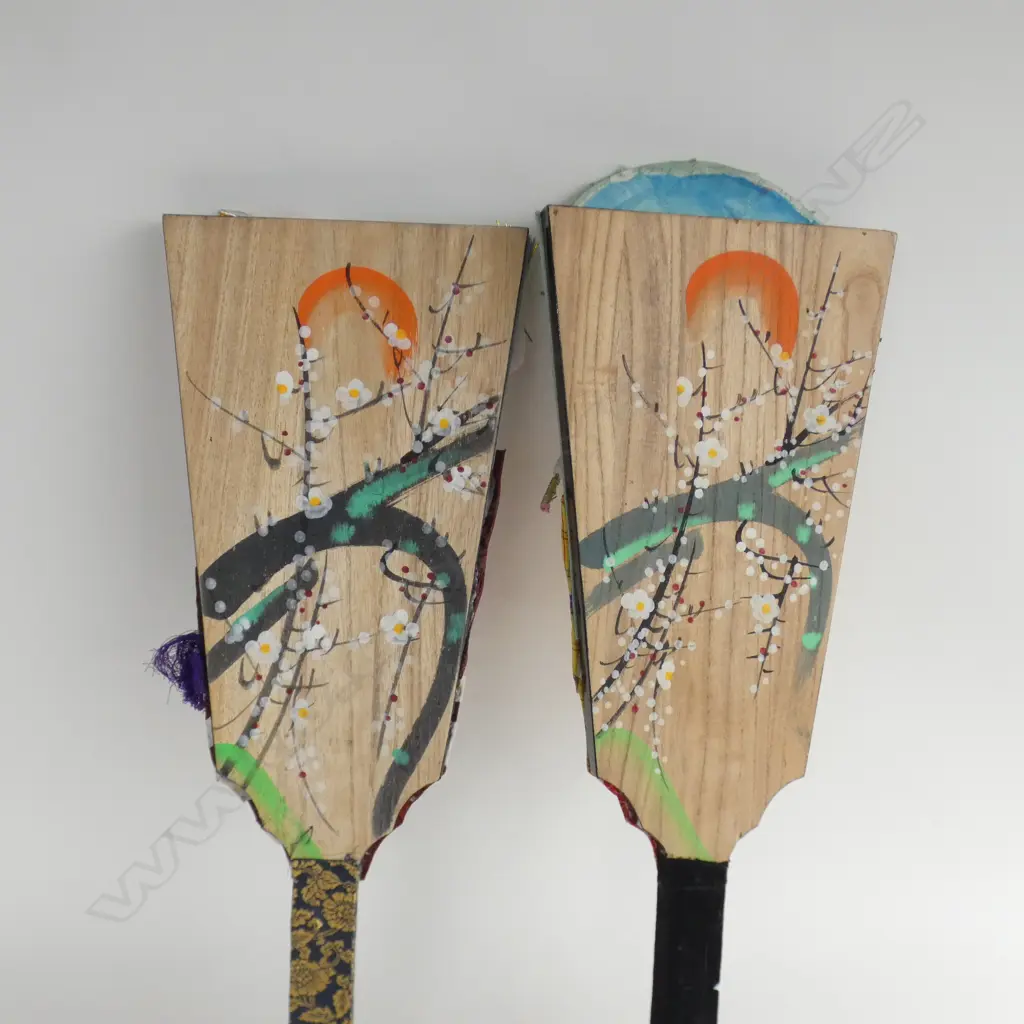 2 JAPANESE HAND HELD FABRIC FIGURES H.650mm Image 1++