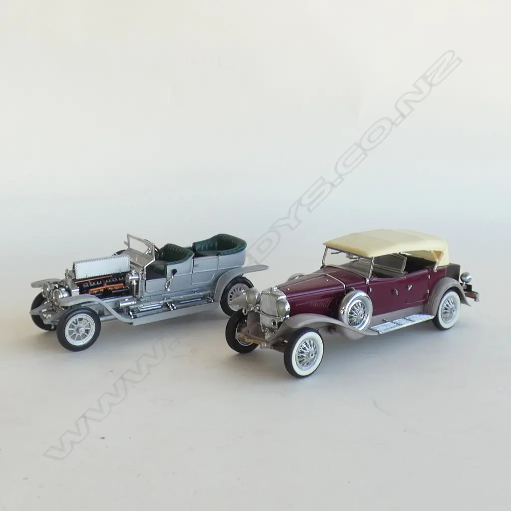 2 FRANKLIN MINT MODEL CARS; ROLLS ROYCE SILVER GHOST & DUESENBERG DERHAM L.230mm Image 1++
