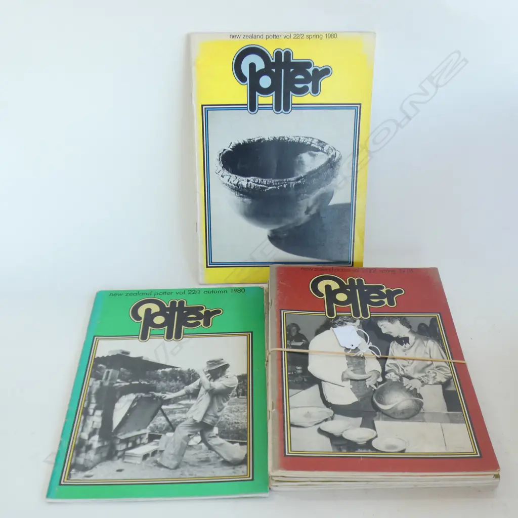 9 NZ POTTER MAGAZINES 1970'S /.80'S Image 1++