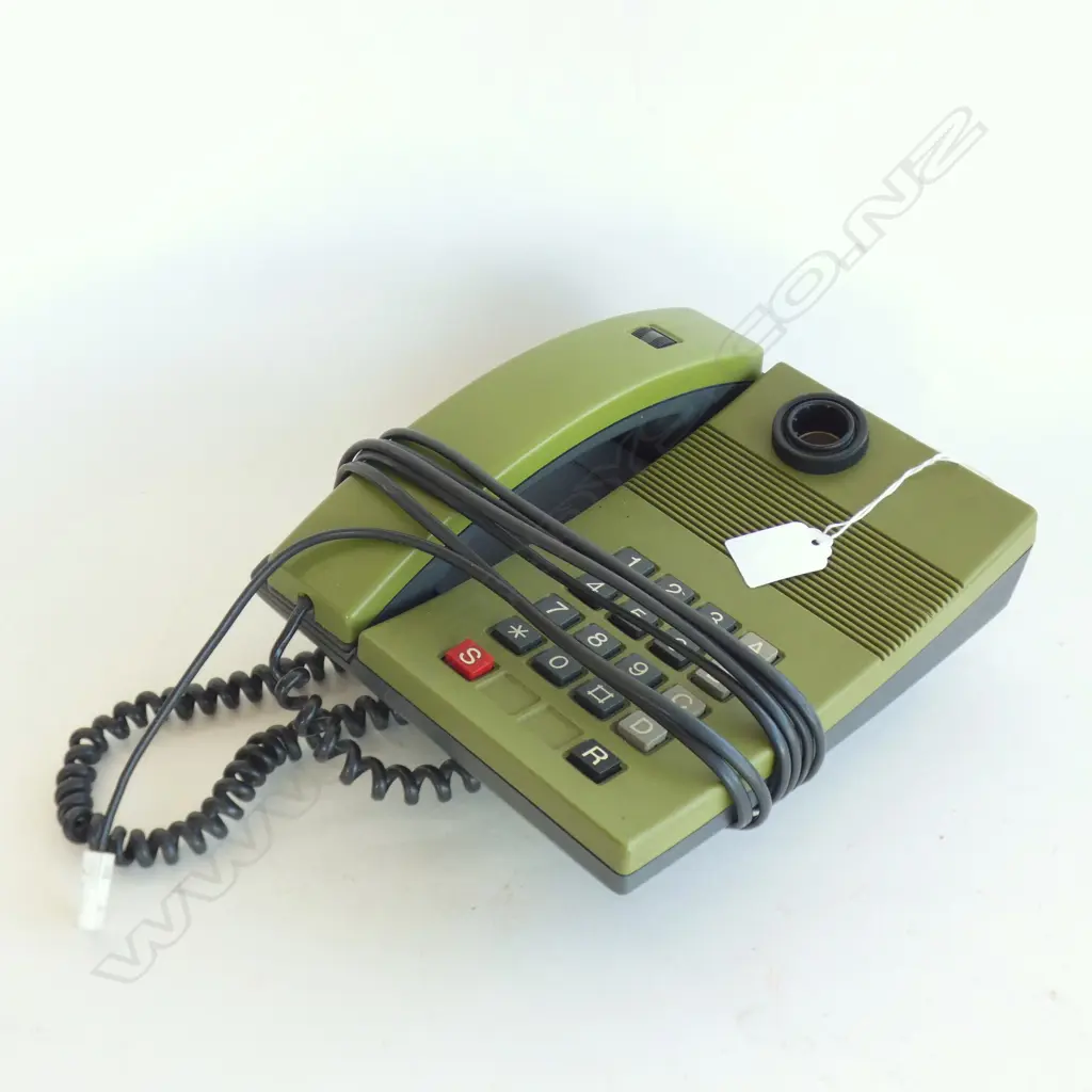 GREEN DANISH TELEPHONE  Image 1++