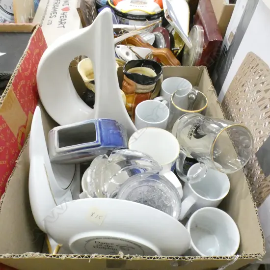 LOT ASST AMERICAS CUP + NAUTICAL ORNAMEMTS