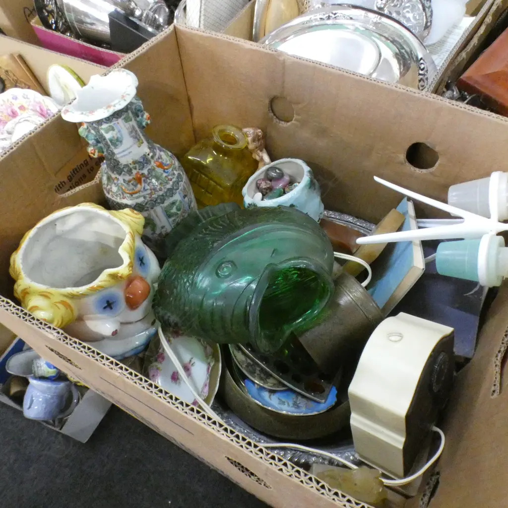 BOX LOT ASST. ITEMS Image 1++