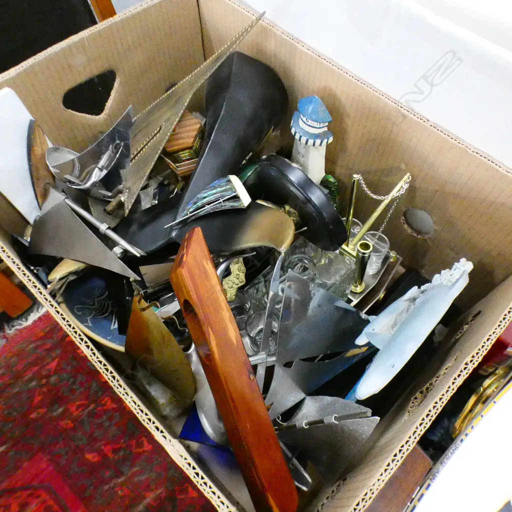 LOT ASST NAUTICAL ORNAMENTS Image 1++