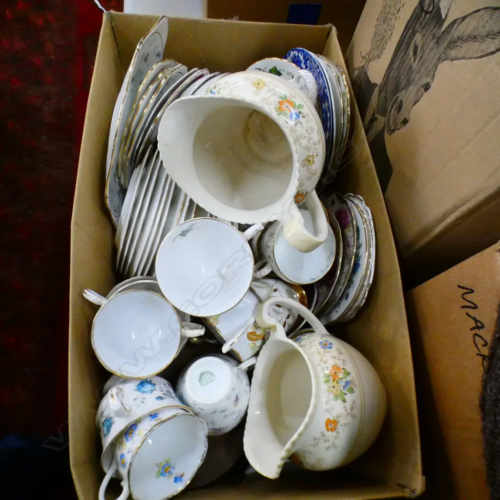 BOX LOT ASST. CHINA Image 1++