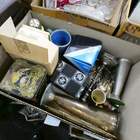 BOX ASST INCL SILVER PLATE CONDIMENT DISHES ETC IN ORIGINAL BOXES, SUGAR SIFTER, SM SILVER PLATE TRAY ETC...