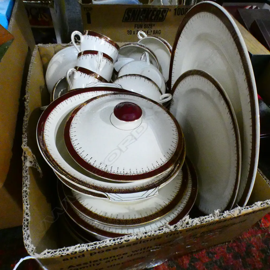  BOX LOT PART MEAKIN DINNER SERVICE Image 1++