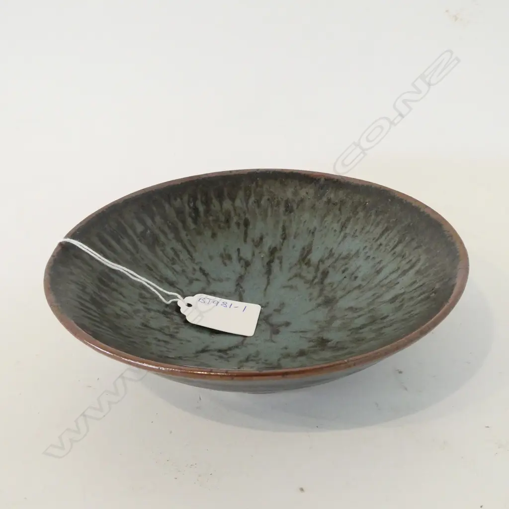 LEN CASTLE BOWL - ASH BLUE OVER TENMOKU GLAZE  Dia.170mm Image 1++